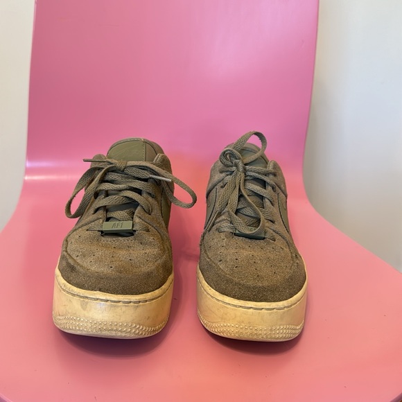 Nike Air Force Ones - Picture 2 of 8